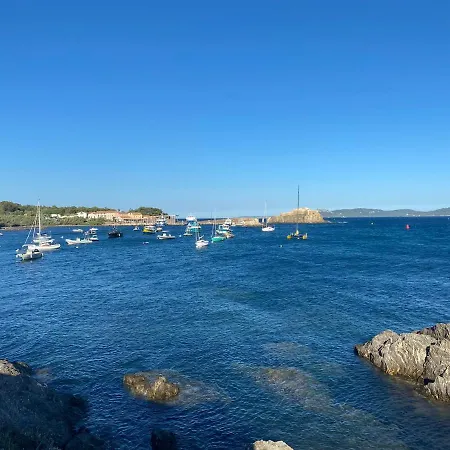 Cap Sud 83 Vue 200m Plages Apartment